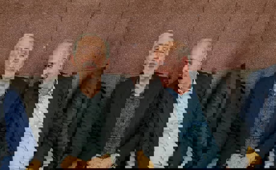 1875695