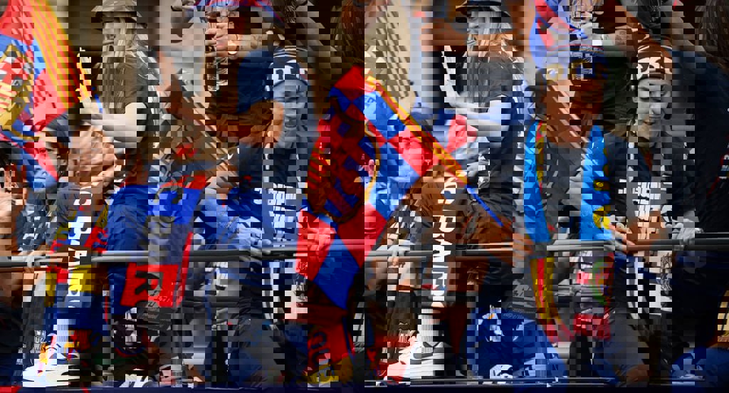 1875804