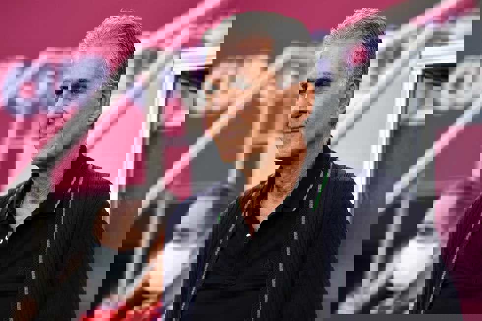 1875854