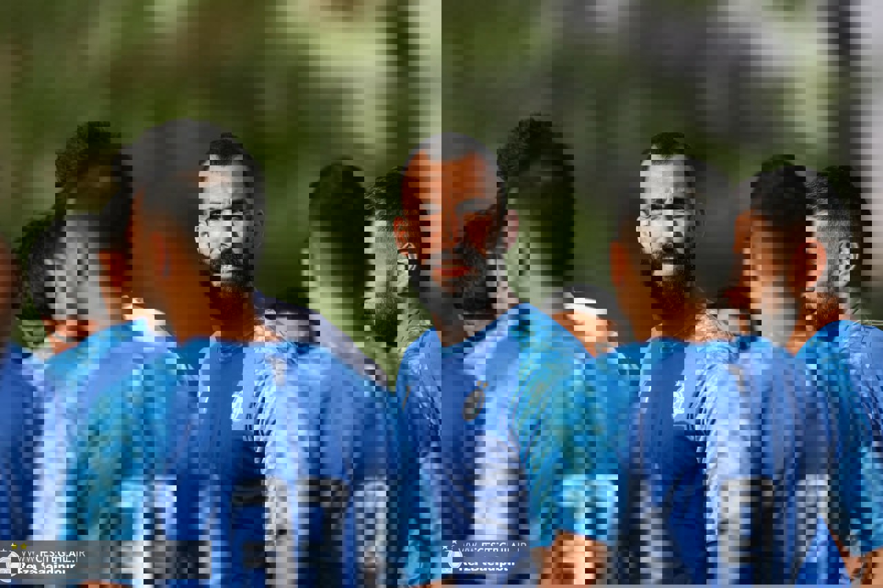 1875954