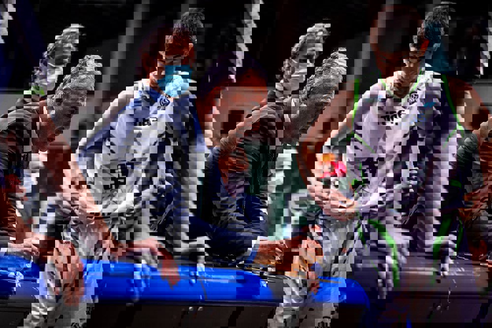 1876027