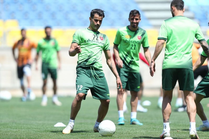 عیسی قرارداد فصل بعد را از یحیی میگیرد