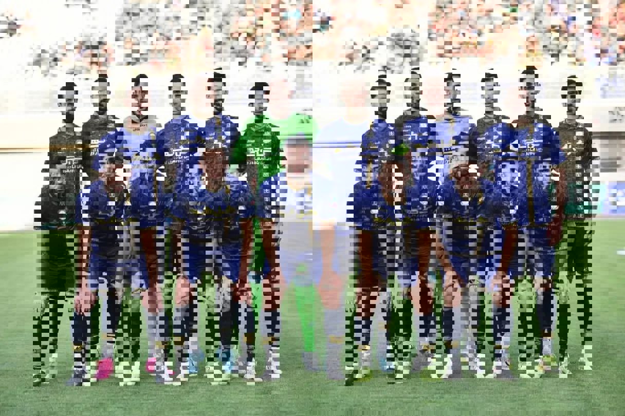 1876996