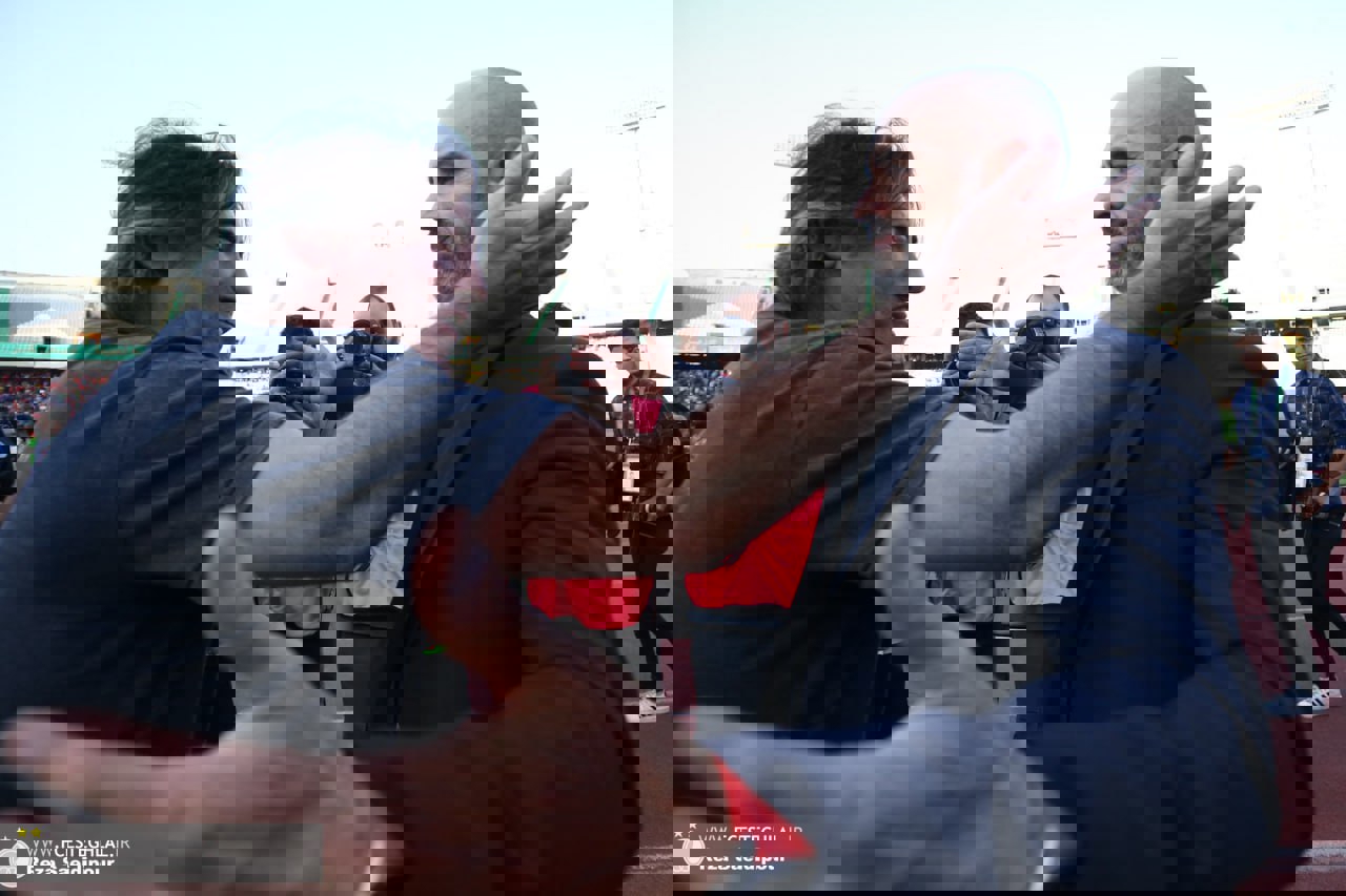 1877210