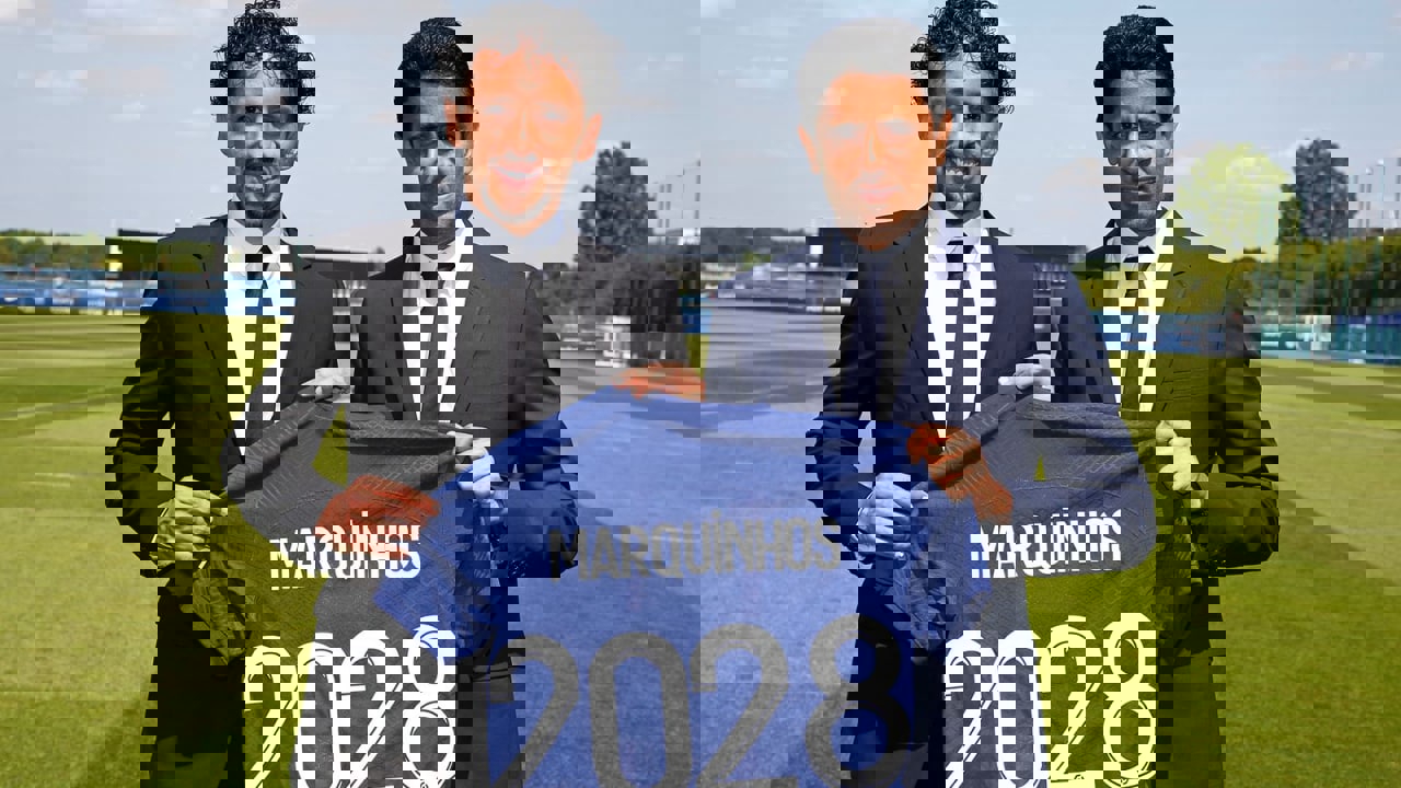 1877364