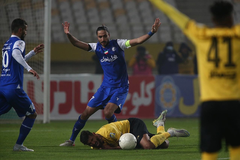 این 10 عامل قهرمانی را از استقلال گرفتند!