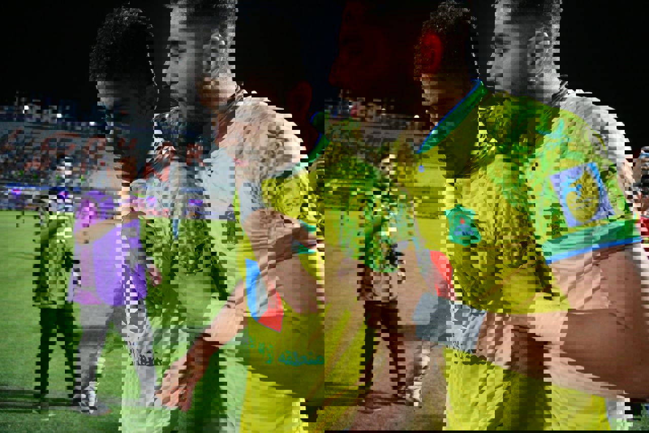 1877559