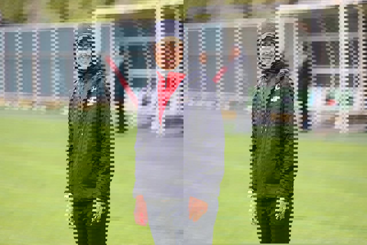 1877672