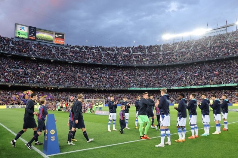 جشن قهرمانی بارسلونا در خانه با باخت همراه شد