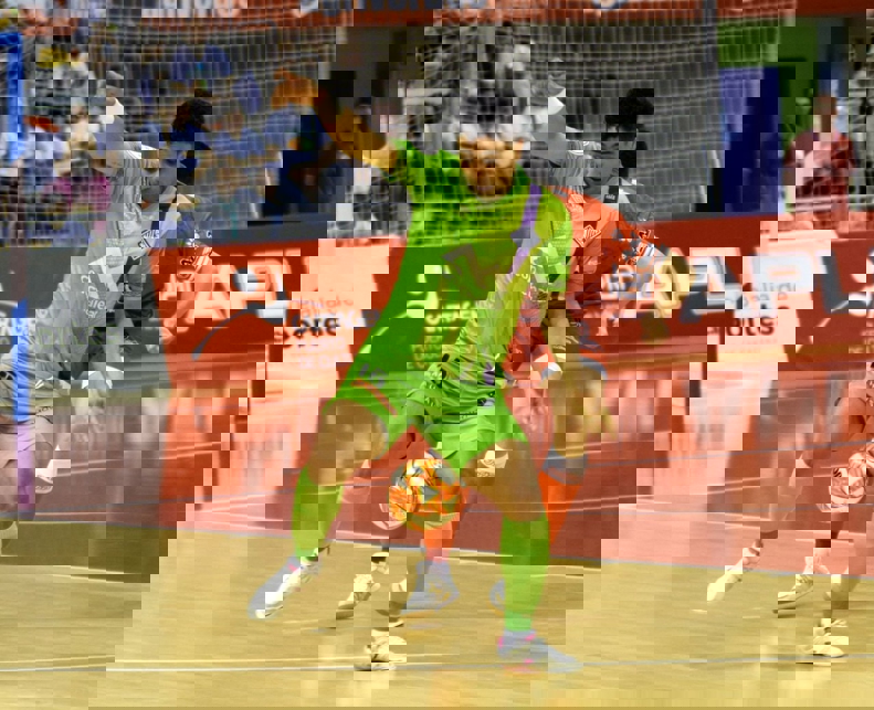 1878108
