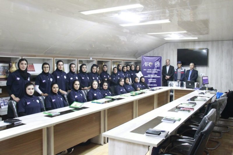 آغاز دوره مربیگری سطح C زنان در اصفهان 