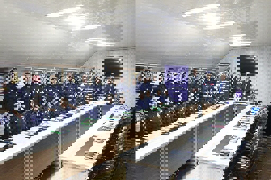 1878761