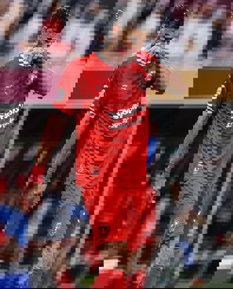 1878694