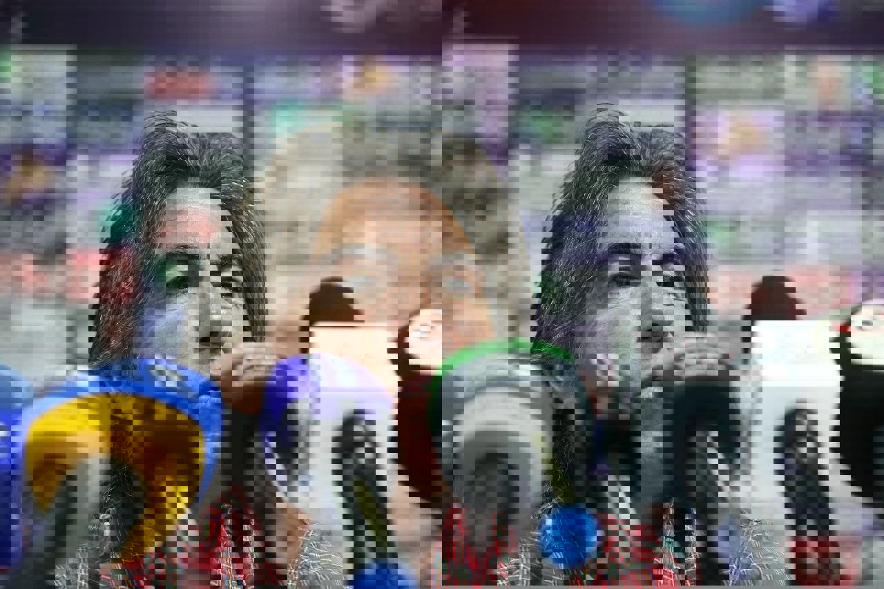 1878837