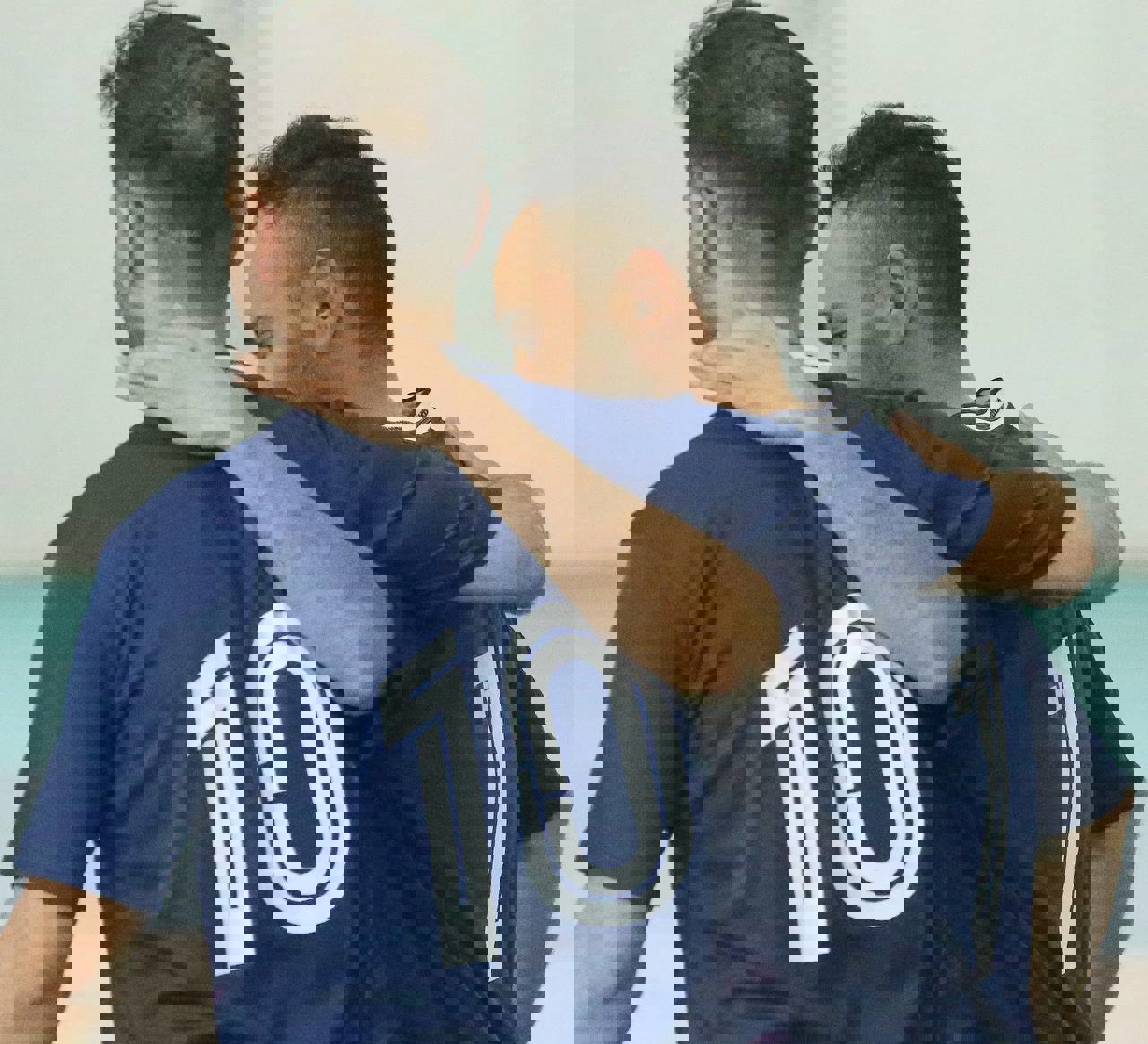1878853