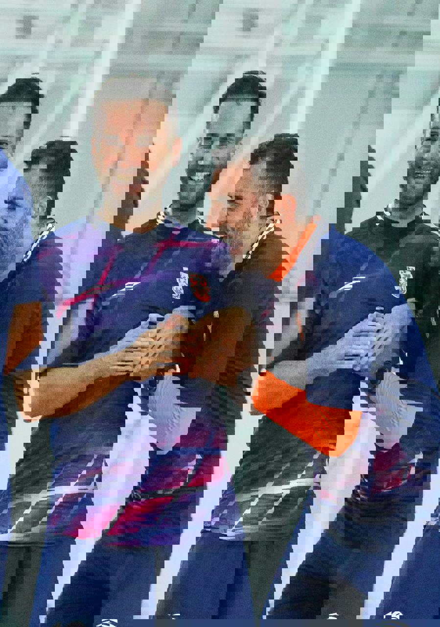 1878851
