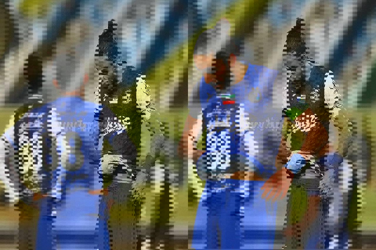 1878998