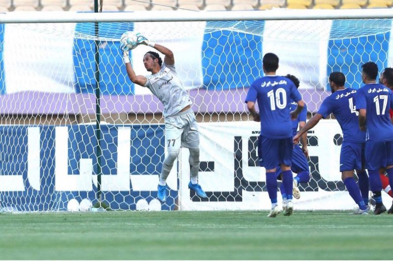 اتفاقی جالب توجه درباره گلرهای دوقلوی فوتبال ایران