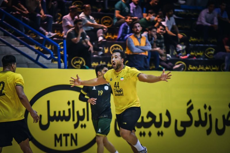 سپاهان با باخت جشن قهرمانی گرفت