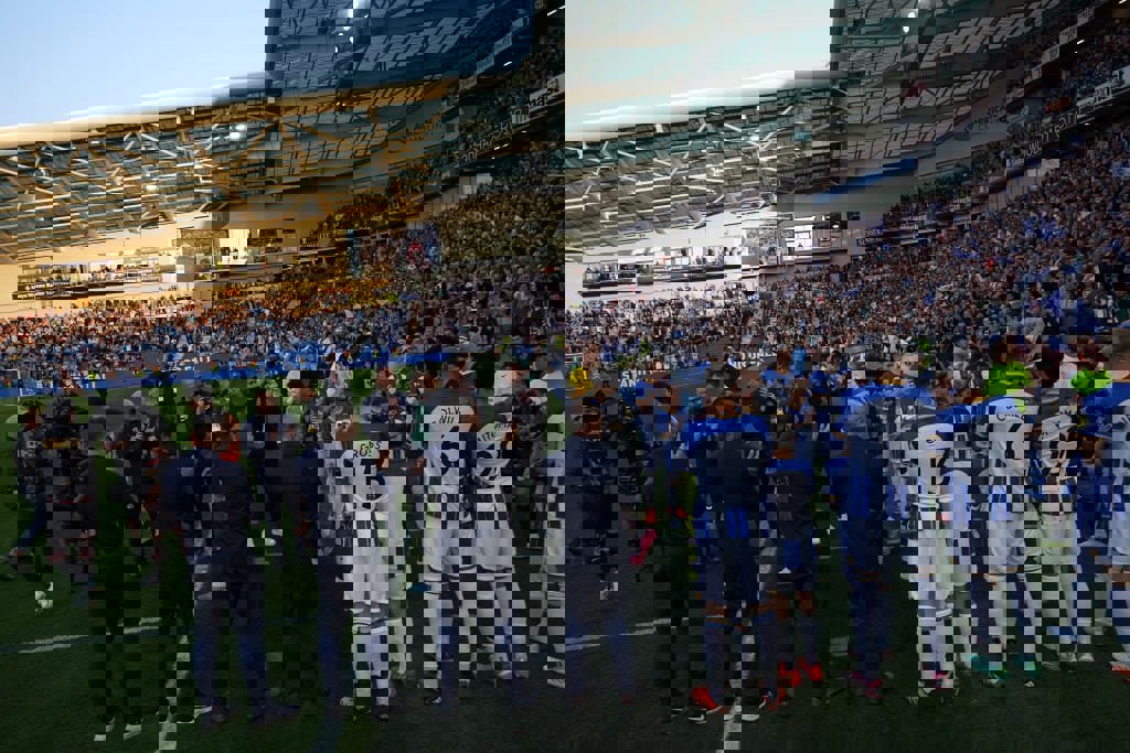 1879349