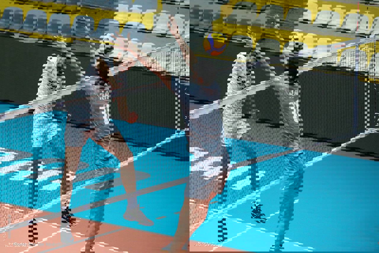 1879552