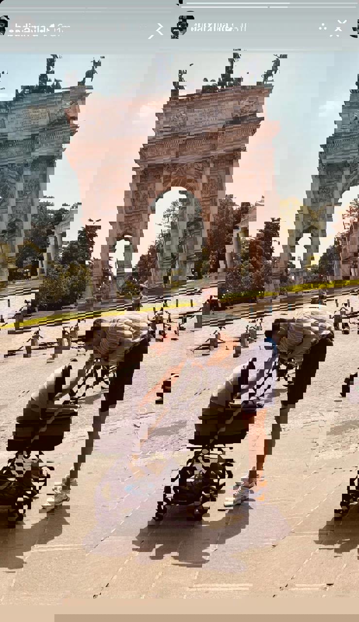 1879532