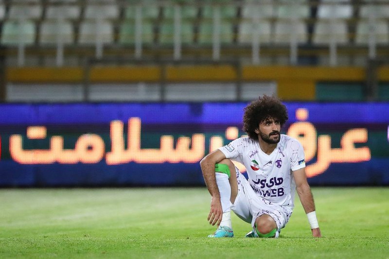 باشگاه می‌تواند قرارداد را بدون رضایت بازیکن تمدید کند؛/ عجیب‌ترین بند نقل و انتقالاتی فوتبال جهان در ایران