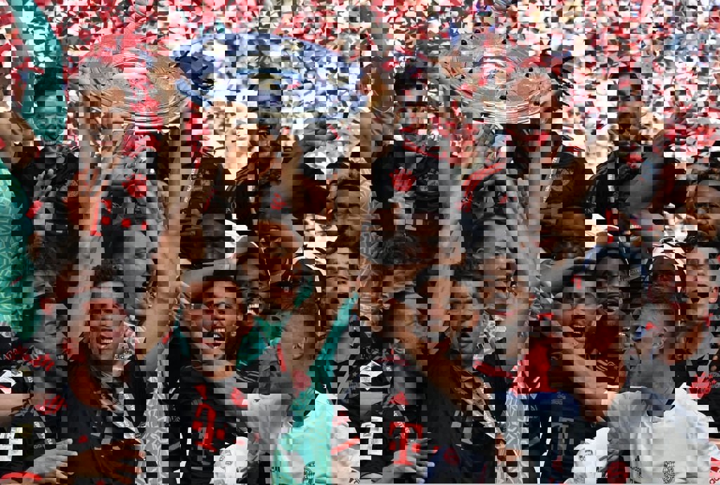 1880335