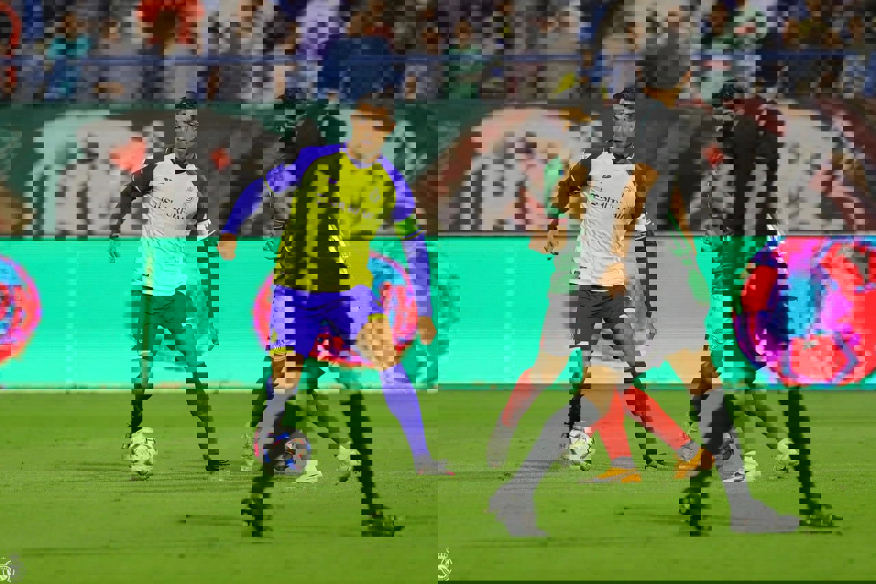 1880506