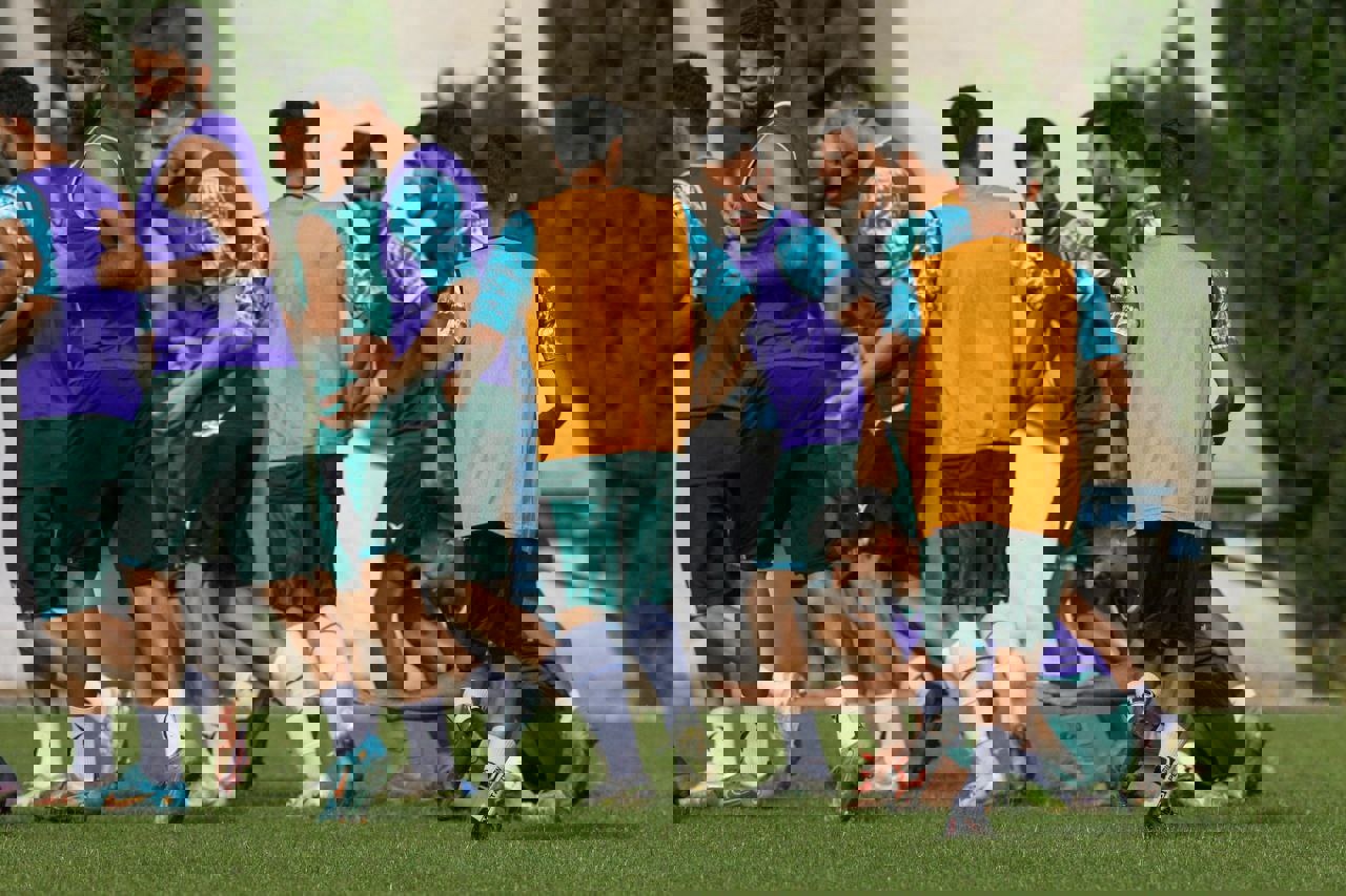 1880587