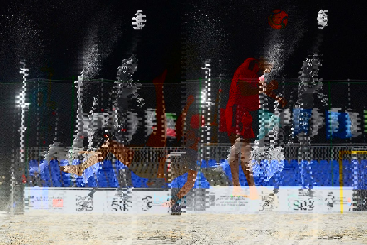 1880580