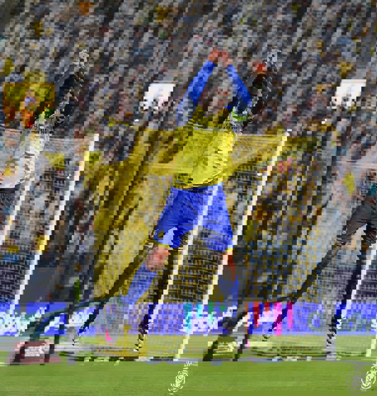 1880658