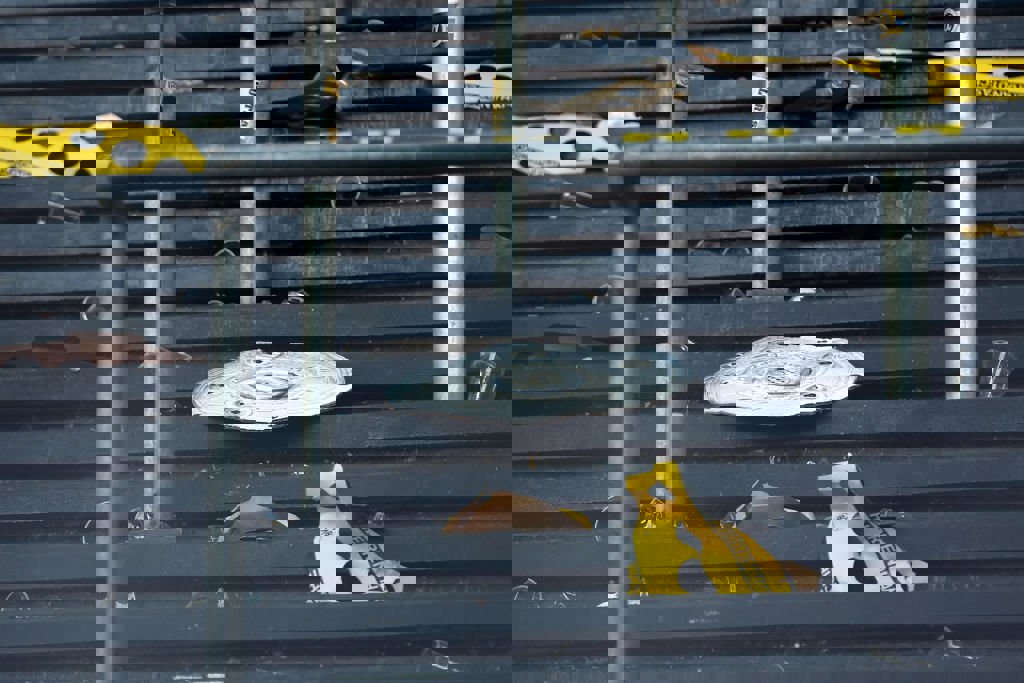 1880669