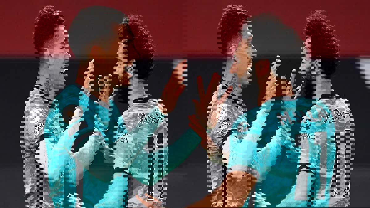 1880736