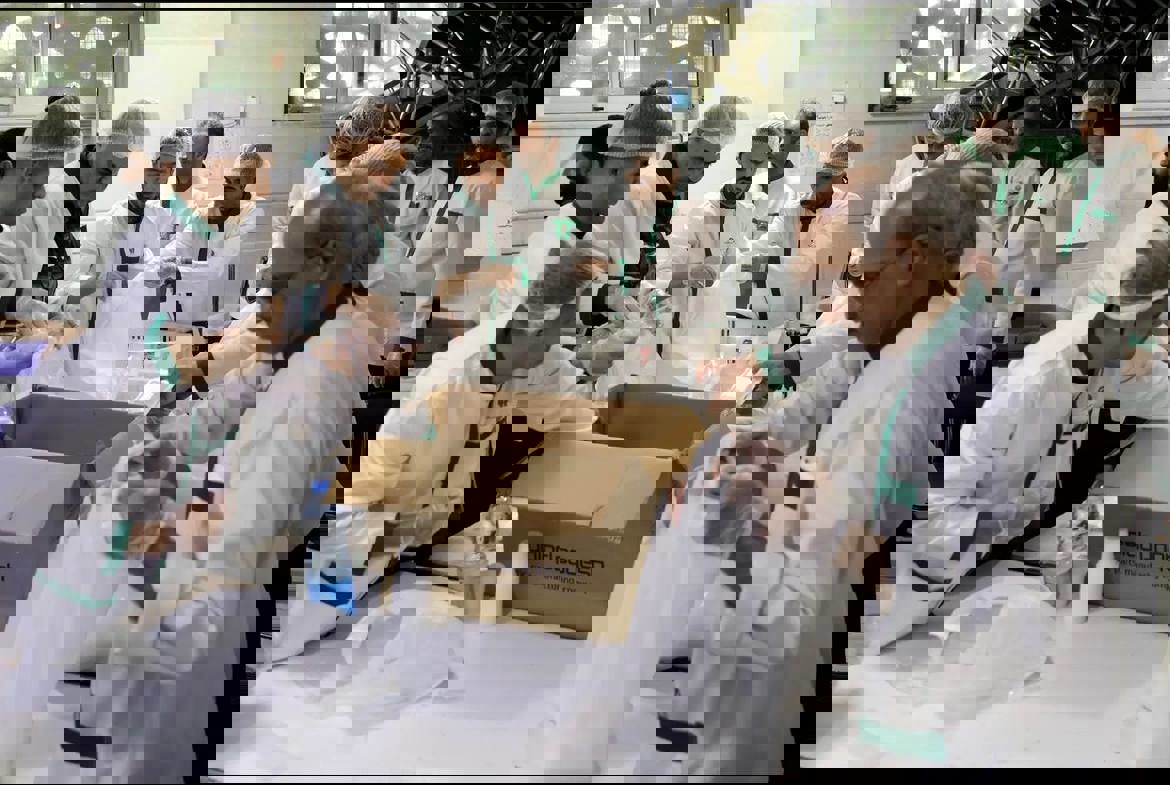 1880644