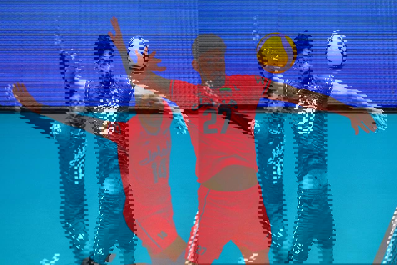 1881587
