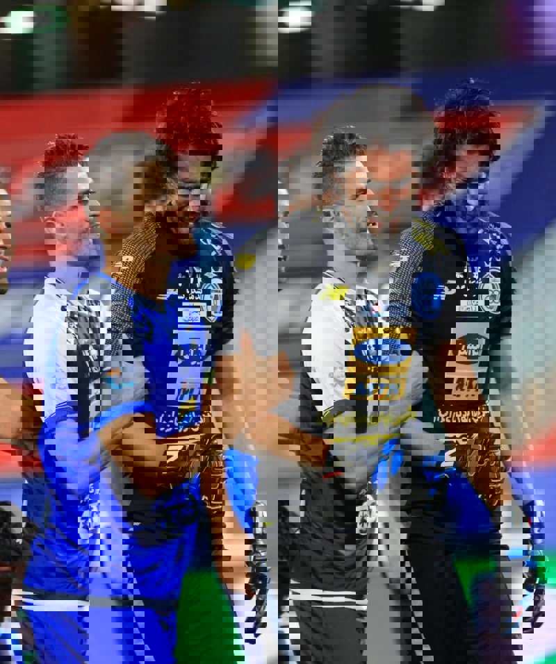 1881512