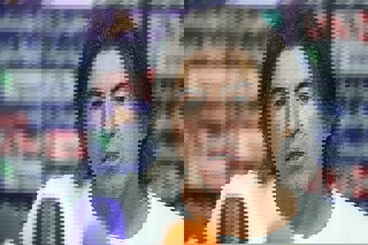 1881545