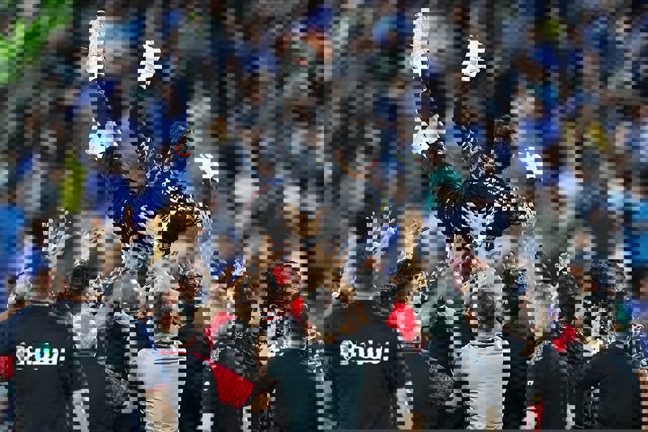 1882069