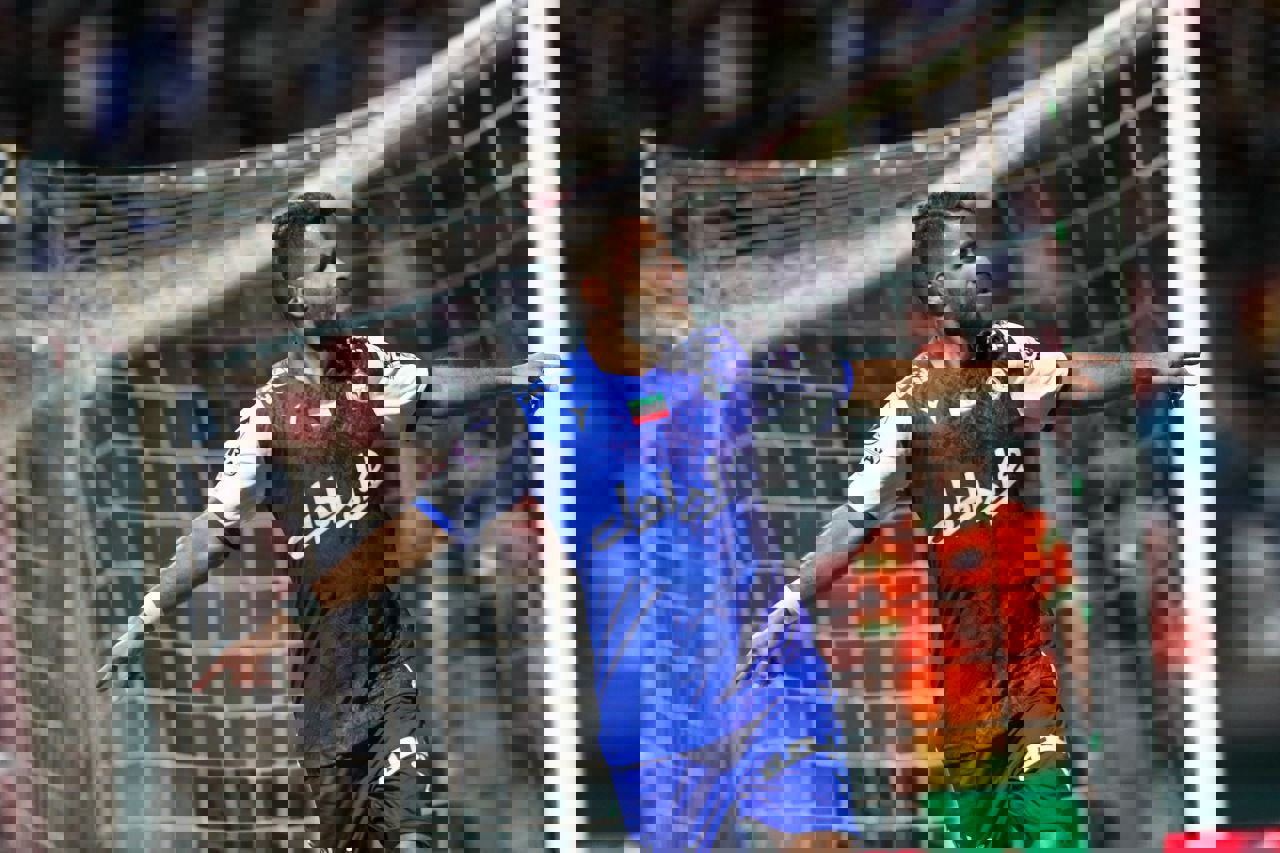 1881653