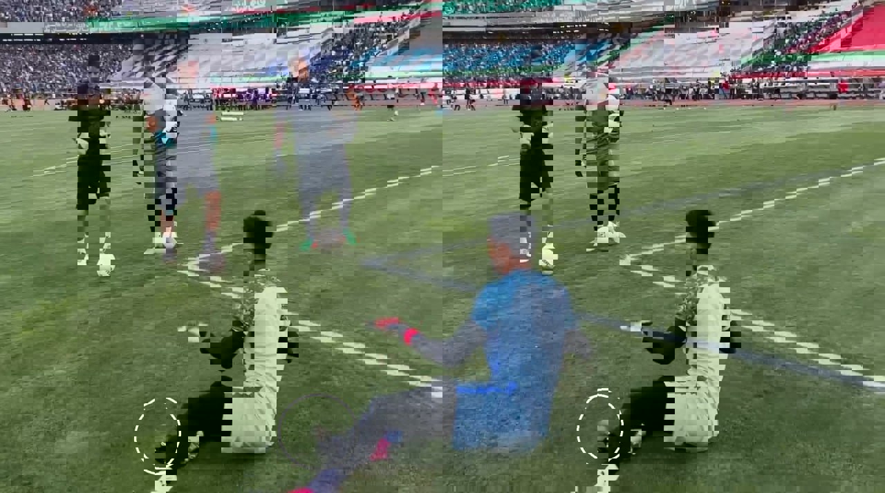 1881904