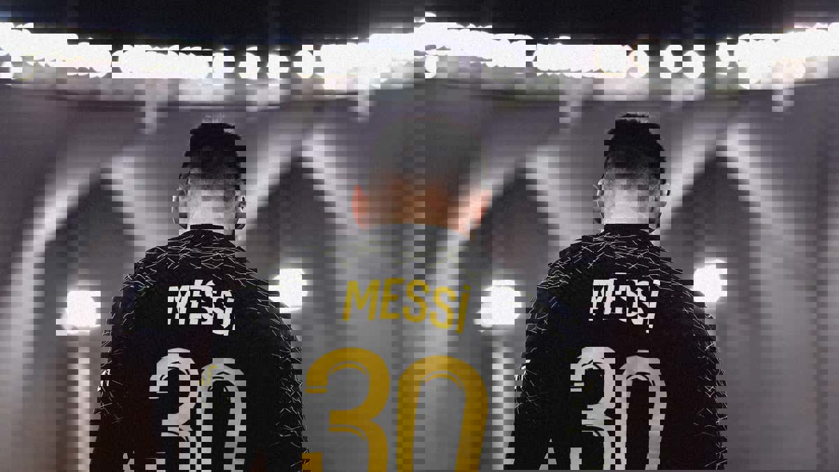 1881841