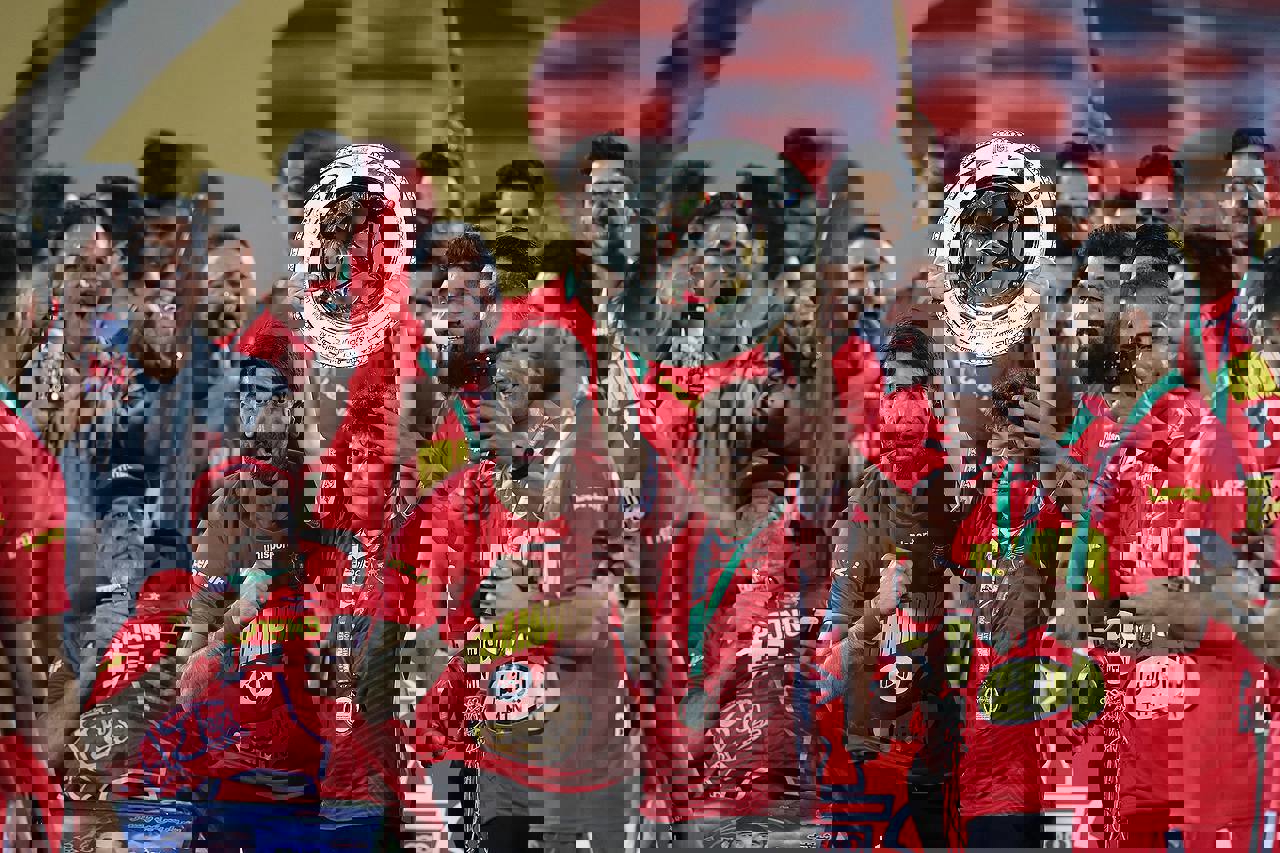 1882229