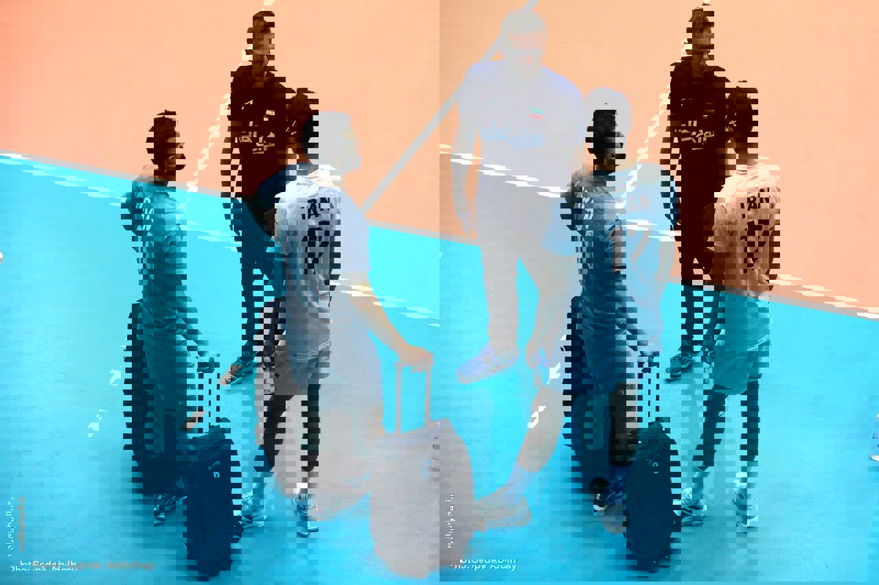 1882203