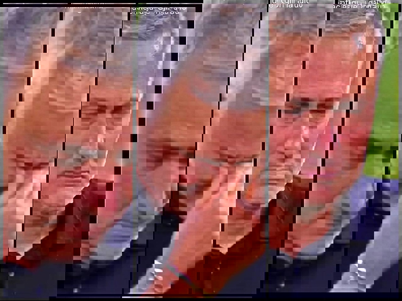 1882176