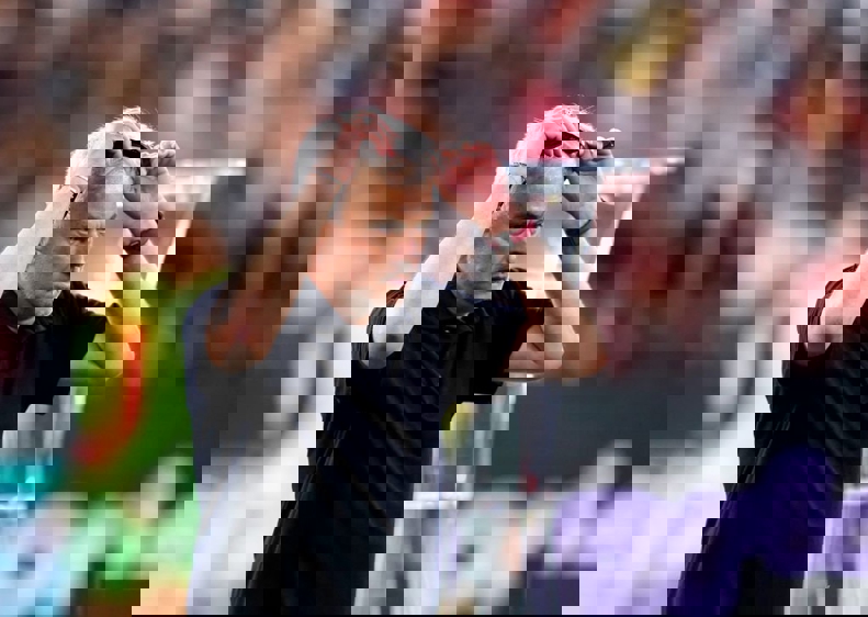 1882172