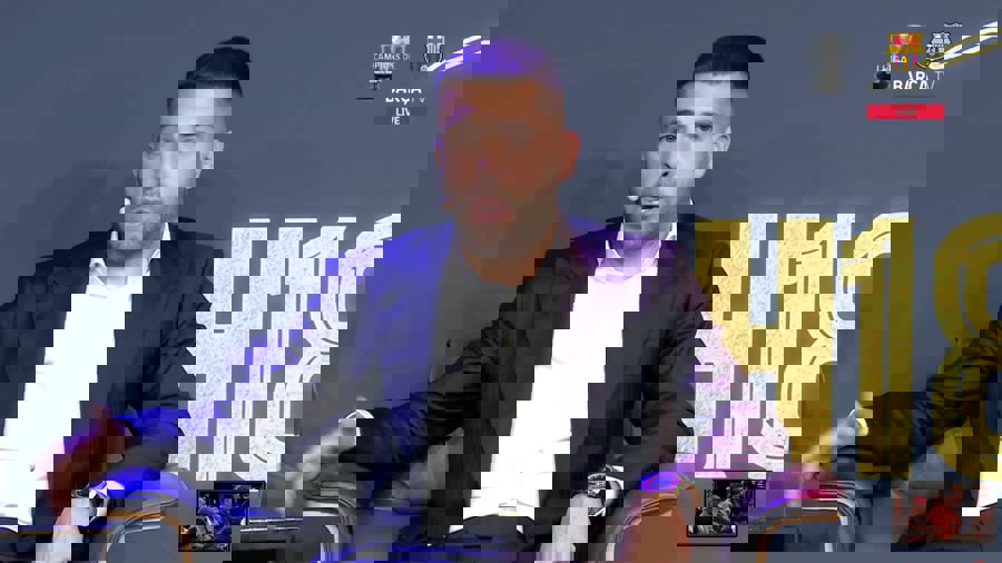 1882413