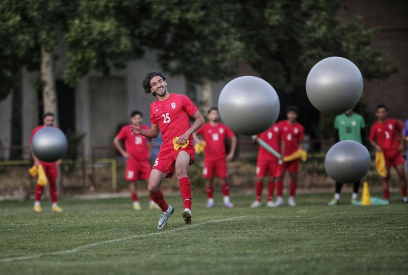 توپ‌باران کمپ تیم ملی در حضور قلعه‌نویی (عکس)