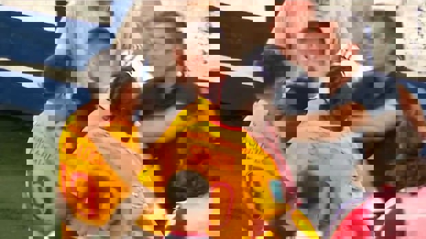 1882754
