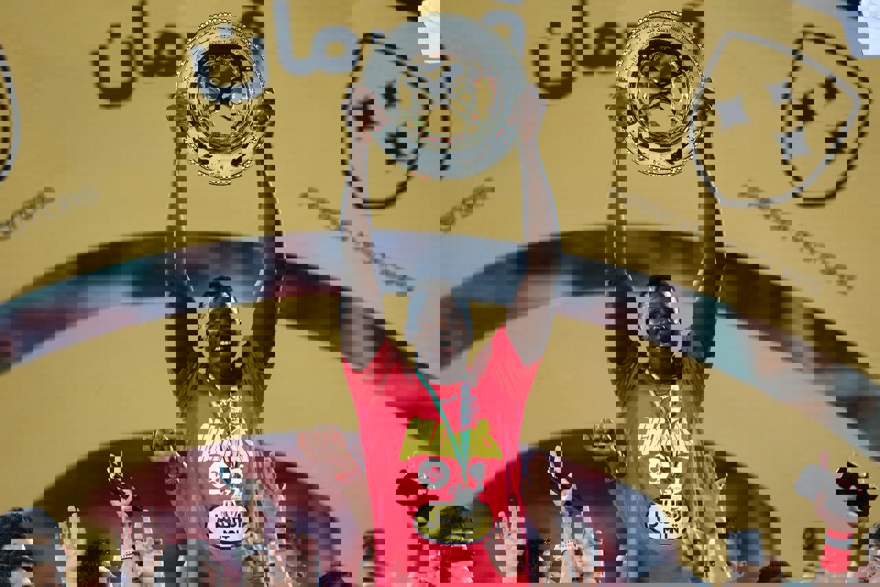 1882824